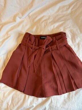 Express Women's Rust Belted Pleated Skort